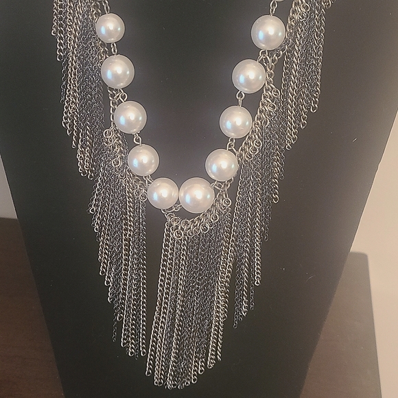 Necklace - Picture 2 of 3